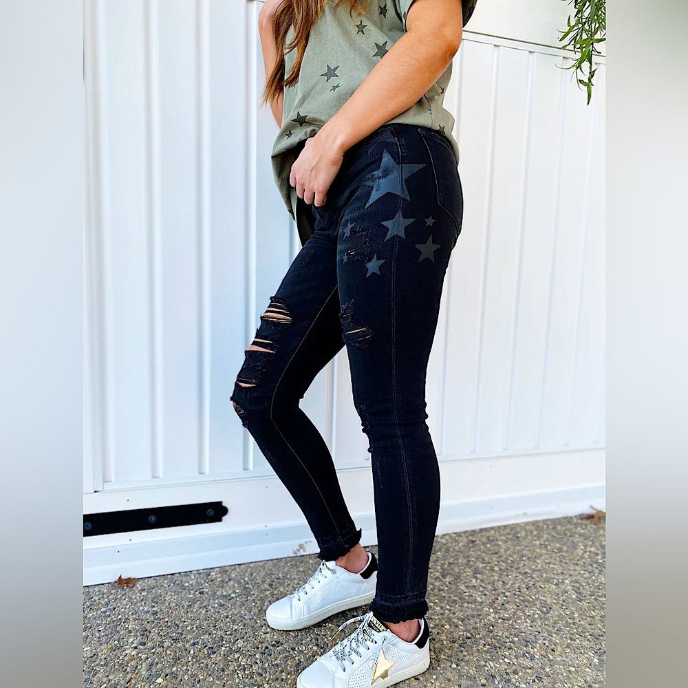🍒BOGO50%🍒🆕🖤VERVET: Black Star Distressed Skinny Jeans Size 13/31